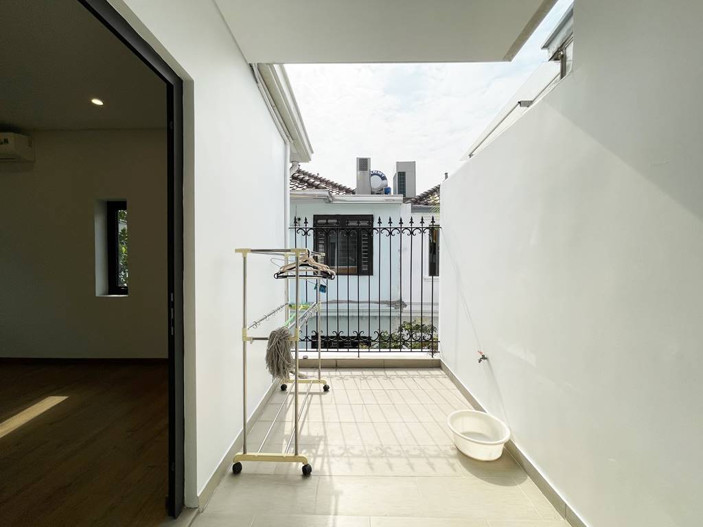 A beautiful & newly - renovated house for rent in Ciputra Hanoi 14