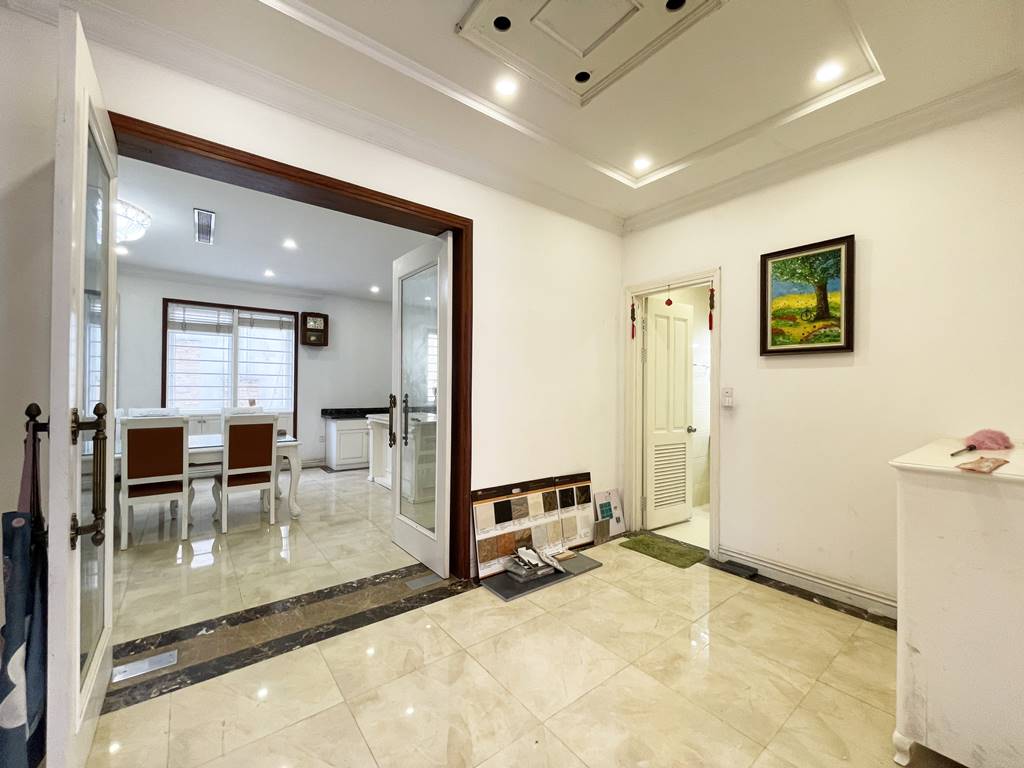 Big house for rent in T Ciputra with an awesome playground view 12