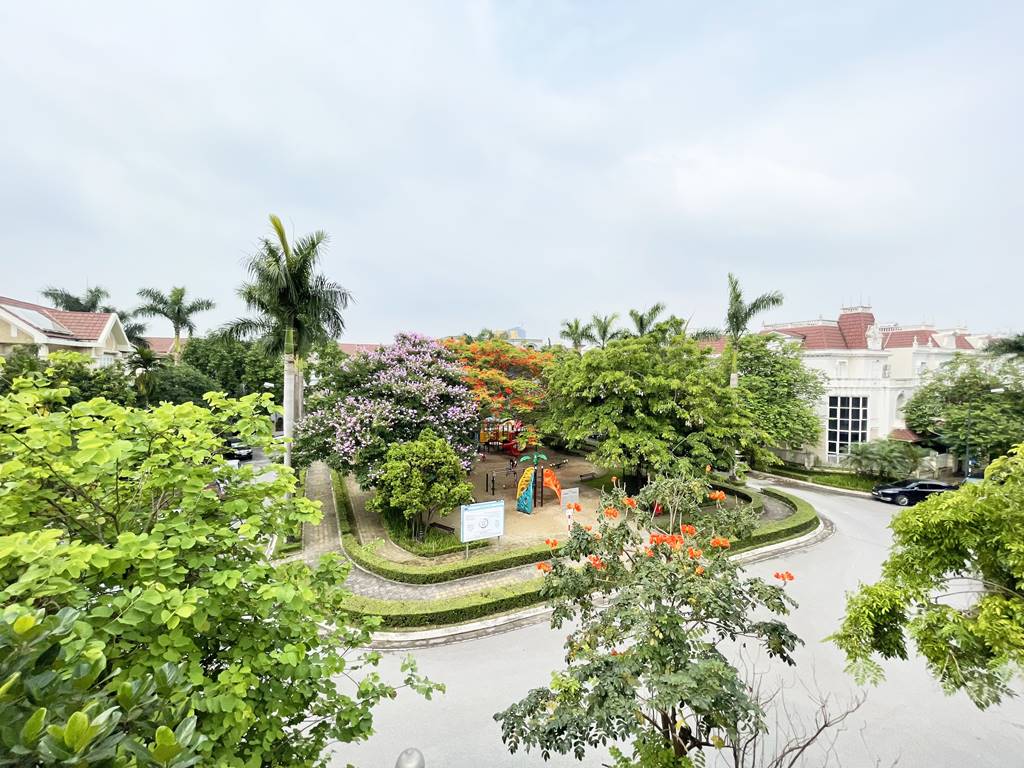 Big house for rent in T Ciputra with an awesome playground view 10