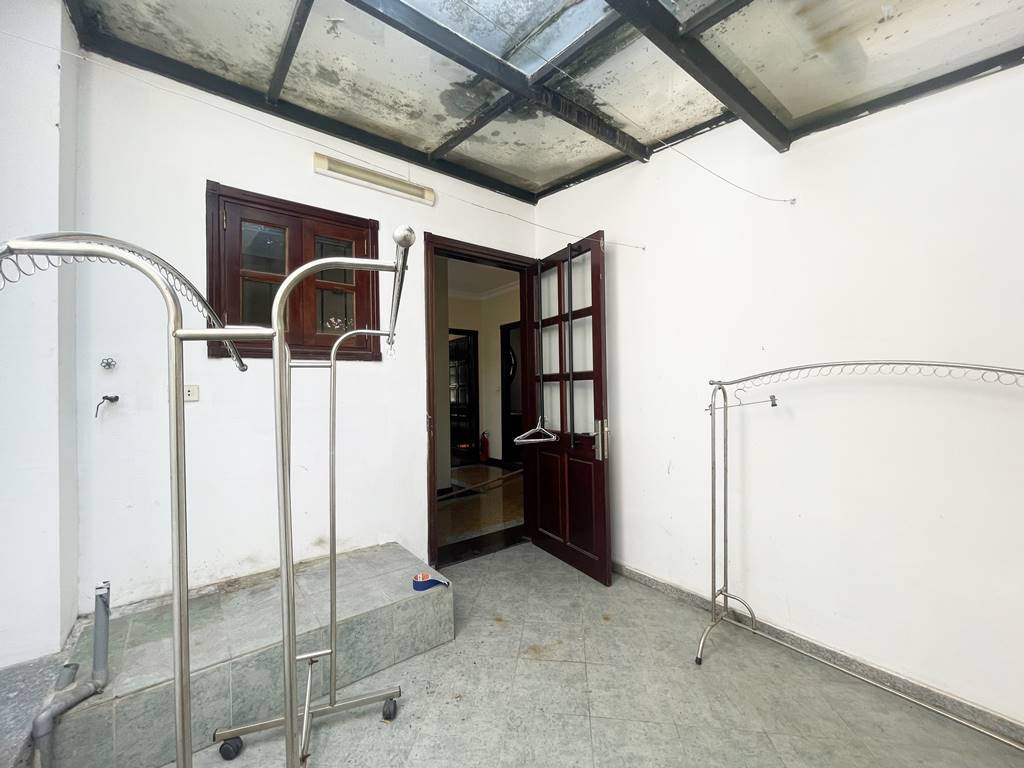 House closed to UNIS - Cheap villa for rent in D2 Ciputra 3