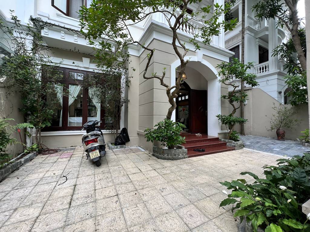 Nicely renovated 230SQM villa for rent Ciputra Hanoi