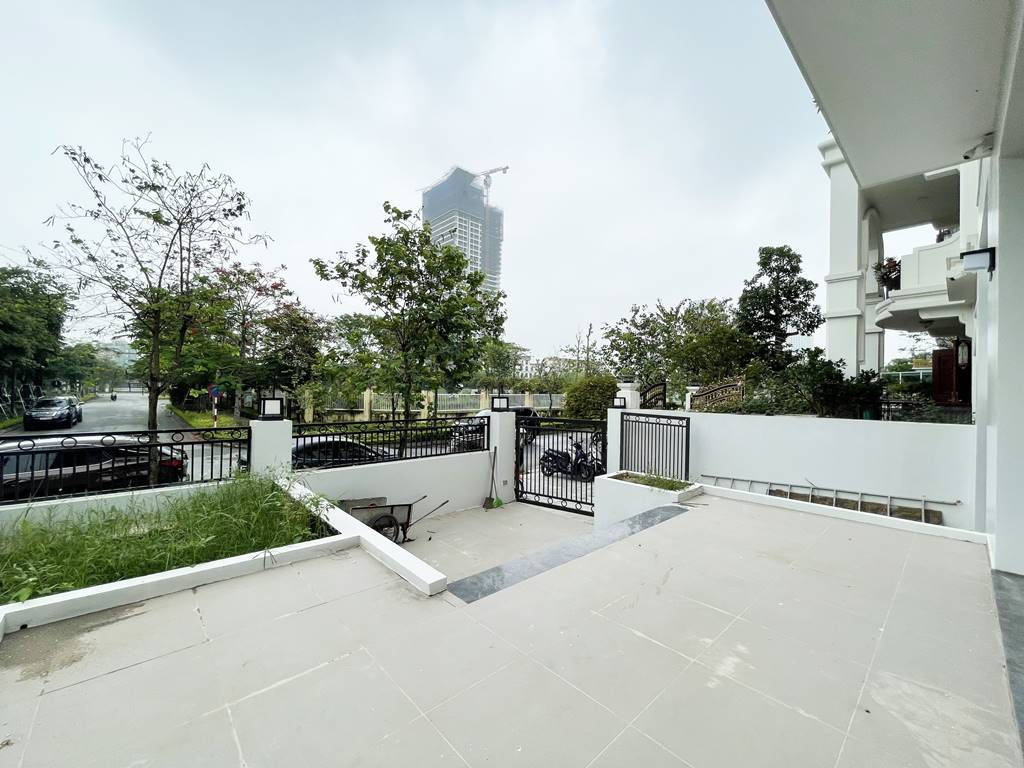 Luxurious 400sqm villa for rent in K6 Ciputra Hanoi 4