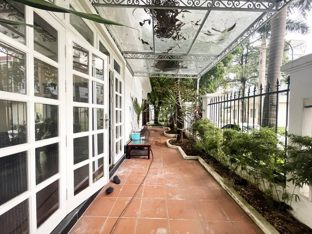 Luxurious corner villa for rent in D4 Ciputra Hanoi 4