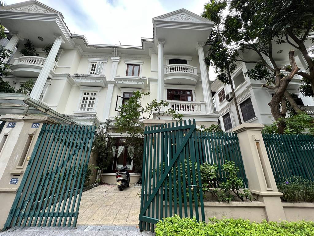 Nicely renovated 230SQM villa for rent Ciputra Hanoi 1