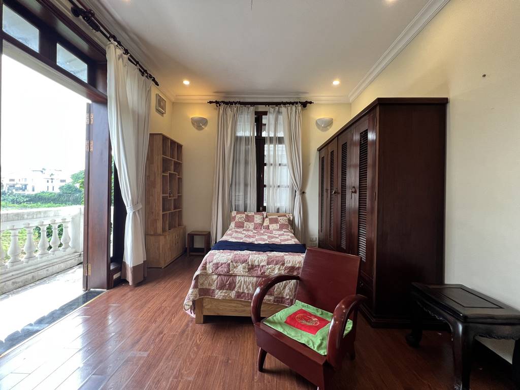 Nicely renovated 230SQM villa for rent Ciputra Hanoi 12