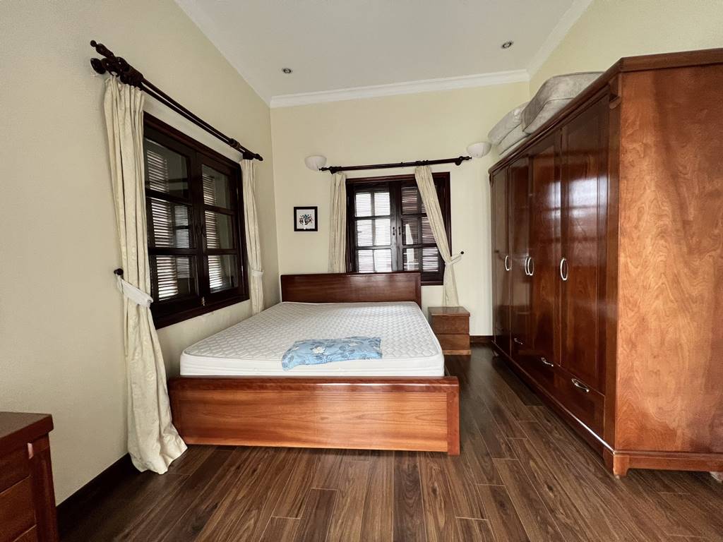 Nicely renovated 230SQM villa for rent Ciputra Hanoi 19