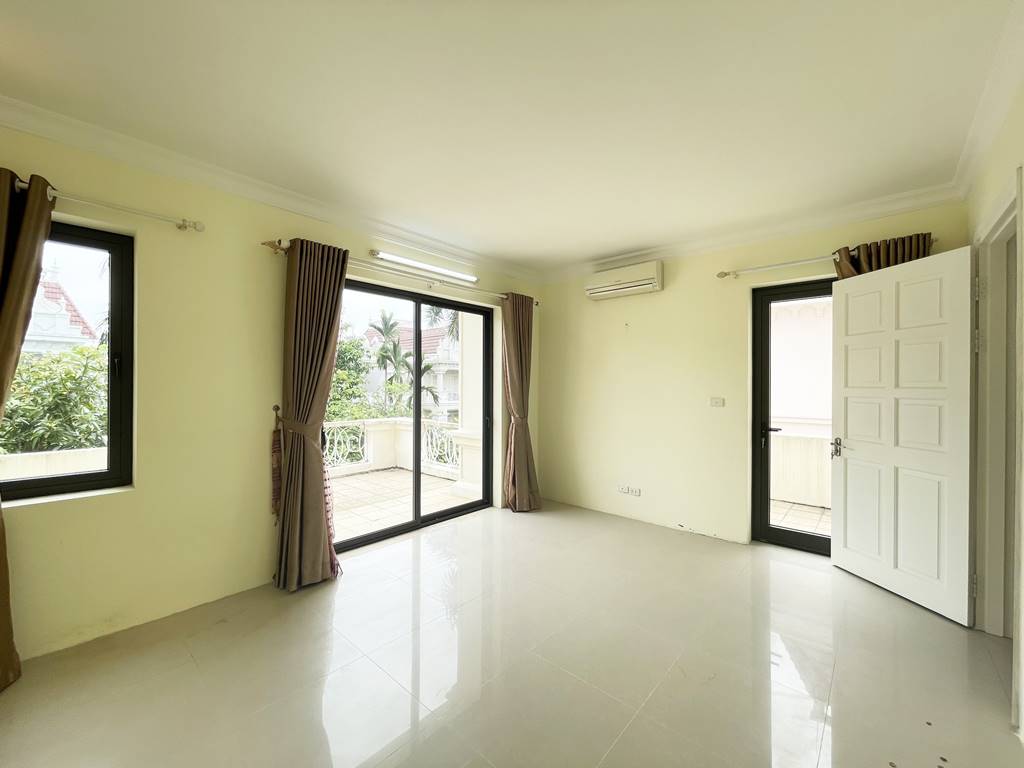 Semi - detached villa for rent in T2 Ciputra Hanoi 28