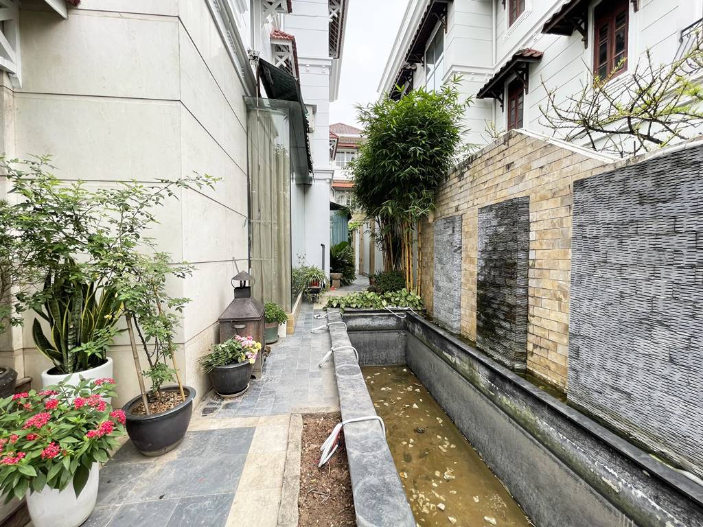 Wonderful garden house for rent in C block, Ciputra Hanoi 3